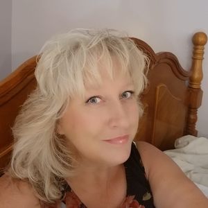 Meet your Posher, Candice